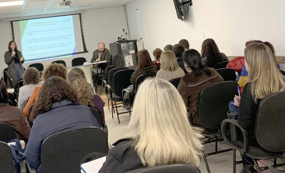 Capacitação prepara servidores para acolher casos de autolesão. Foto: Divulgação/SESA