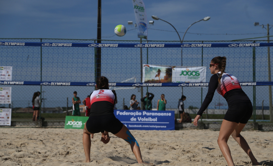 Começa nesta sexta-feira (06) e segue até o dia 15 de setembro a etapa Lindeiros dos Jogos de Aventura e Natureza. A solenidade de abertura será sábado (07), no município de Mercedes, que também estará de aniversário e terá uma programação especial de festividades.Entre as atividades programadas estão o show da Banda que Voa, passeio cativo de balão, muro de escalada e slackline. A abertura será no estádio municipal de Mercedes a partir das 13h30. Foto: José Fernando Ogura/AEN