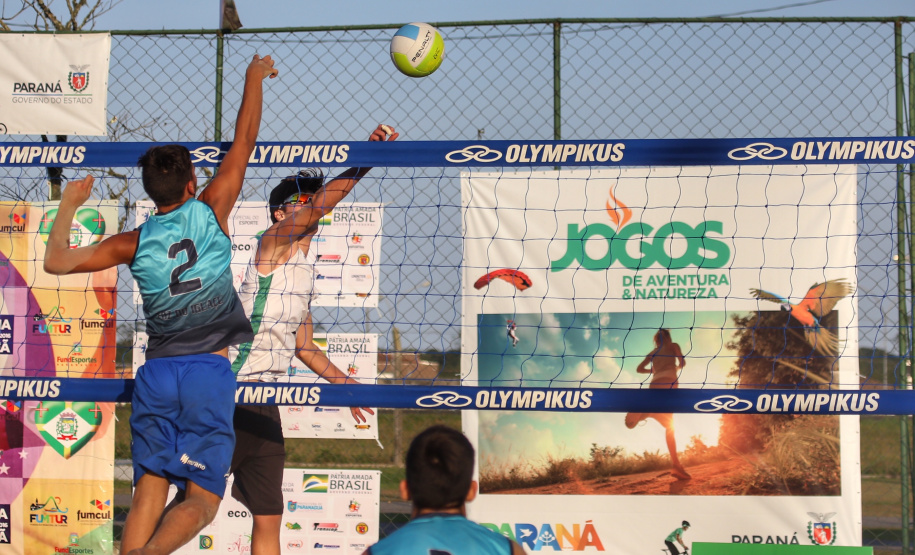 Começa nesta sexta-feira (06) e segue até o dia 15 de setembro a etapa Lindeiros dos Jogos de Aventura e Natureza. A solenidade de abertura será sábado (07), no município de Mercedes, que também estará de aniversário e terá uma programação especial de festividades.Entre as atividades programadas estão o show da Banda que Voa, passeio cativo de balão, muro de escalada e slackline. A abertura será no estádio municipal de Mercedes a partir das 13h30. Foto: José Fernando Ogura/AEN