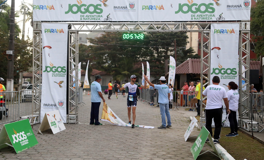 Começa nesta sexta-feira (06) e segue até o dia 15 de setembro a etapa Lindeiros dos Jogos de Aventura e Natureza. A solenidade de abertura será sábado (07), no município de Mercedes, que também estará de aniversário e terá uma programação especial de festividades.Entre as atividades programadas estão o show da Banda que Voa, passeio cativo de balão, muro de escalada e slackline. A abertura será no estádio municipal de Mercedes a partir das 13h30. Foto: José Gilson Abreu/AEN
