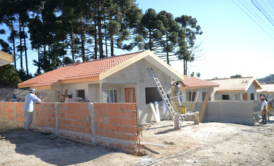 Das 43 obras que vêm sendo monitoradas pelo grupo de trabalho, 13 são de responsabilidade da Cohapar. Foto: Arquivo/Cohapar