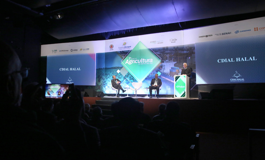 A capacidade do Brasil, e particularmente do Paraná, de produzir alimentos de qualidade e de conquistar mais mercados pelo mundo foram destacados pelo secretário da Agricultura e do Abastecimento, Norberto Ortigara, no 7