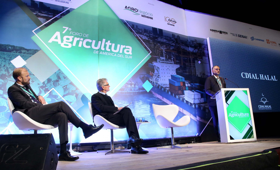 A capacidade do Brasil, e particularmente do Paraná, de produzir alimentos de qualidade e de conquistar mais mercados pelo mundo foram destacados pelo secretário da Agricultura e do Abastecimento, Norberto Ortigara, no 7