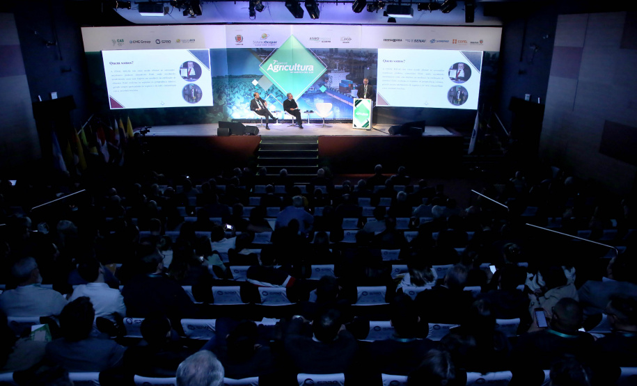 A capacidade do Brasil, e particularmente do Paraná, de produzir alimentos de qualidade e de conquistar mais mercados pelo mundo foram destacados pelo secretário da Agricultura e do Abastecimento, Norberto Ortigara, no 7