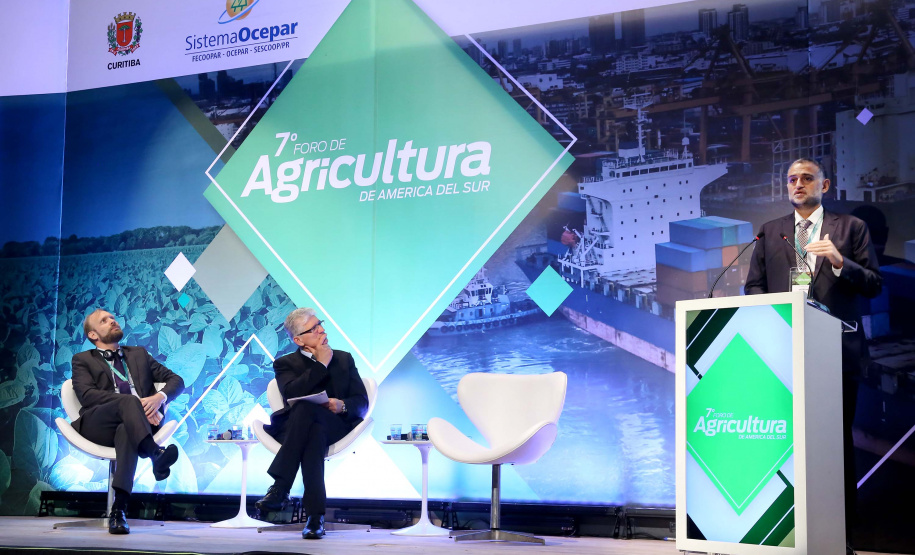 A capacidade do Brasil, e particularmente do Paraná, de produzir alimentos de qualidade e de conquistar mais mercados pelo mundo foram destacados pelo secretário da Agricultura e do Abastecimento, Norberto Ortigara, no 7