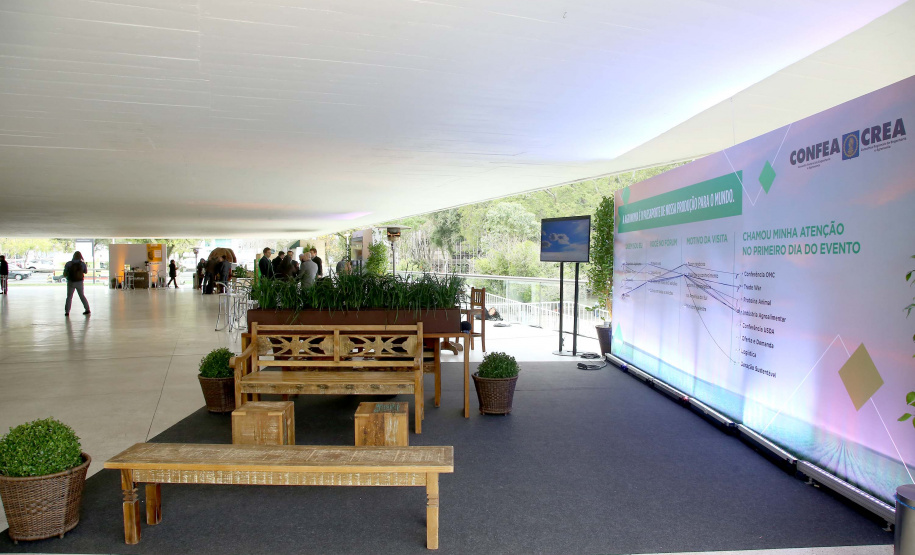 A capacidade do Brasil, e particularmente do Paraná, de produzir alimentos de qualidade e de conquistar mais mercados pelo mundo foram destacados pelo secretário da Agricultura e do Abastecimento, Norberto Ortigara, no 7