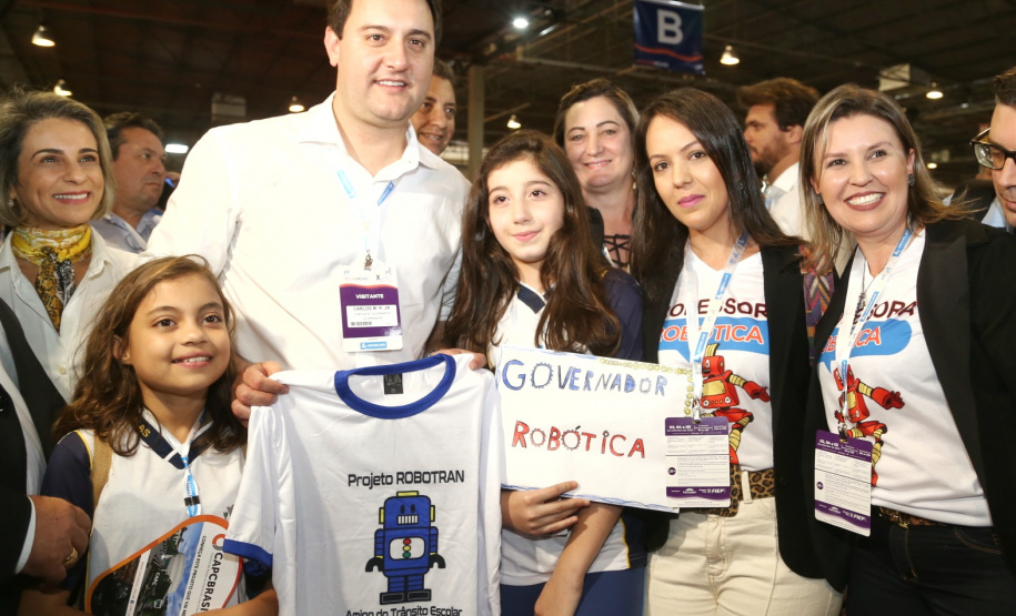 Governador Carlos Massa Ratinho Junior participa do 10º Congresso Nacional Moveleiro, em Arapongas, no Norte do Paraná. Foto: Gilson Abreu/AEN