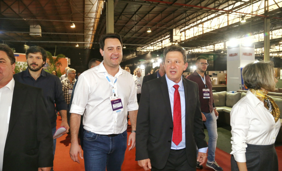 Governador Carlos Massa Ratinho Junior participa do 10º Congresso Nacional Moveleiro, em Arapongas, no Norte do Paraná. Foto: Gilson Abreu/AEN