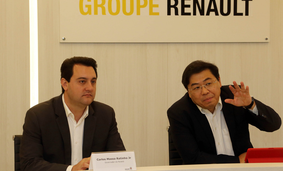 O governador Carlos Massa Ratinho Junior reforçou nesta quarta-feira (11) a determinação do Estado em apoiar iniciativas para ampliar a mobilidade sustentável no Paraná. Ele esteve no Complexo Ayrton Senna, que abriga quatro fábricas da Renault, em São José dos Pinhais, na Região Metropolitana de Curitiba.Foto Gilson Abreu/AEN