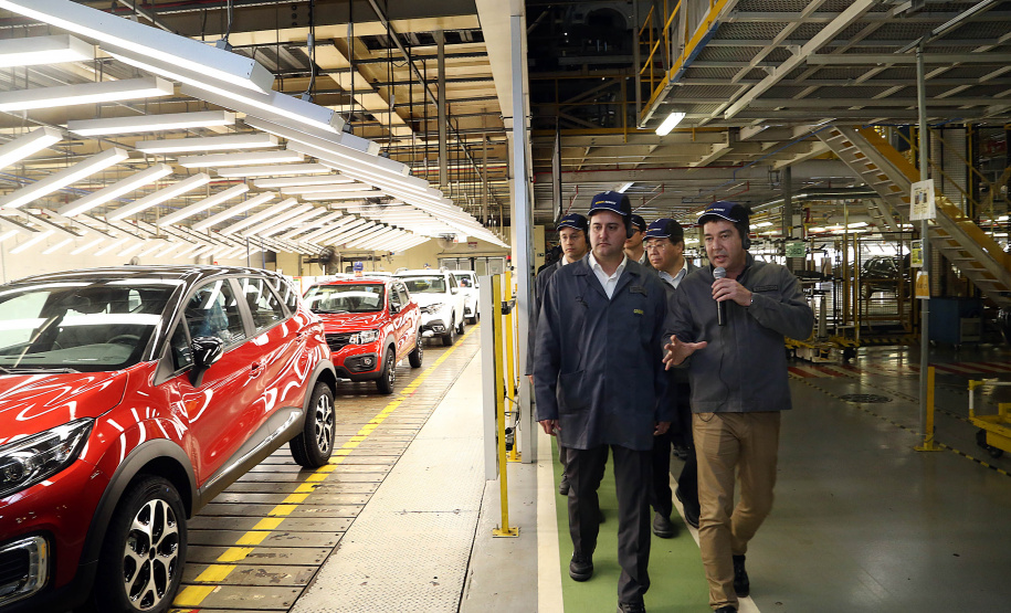 O governador Carlos Massa Ratinho Junior reforçou nesta quarta-feira (11) a determinação do Estado em apoiar iniciativas para ampliar a mobilidade sustentável no Paraná. Ele esteve no Complexo Ayrton Senna, que abriga quatro fábricas da Renault, em São José dos Pinhais, na Região Metropolitana de Curitiba.Foto Gilson Abreu/AEN