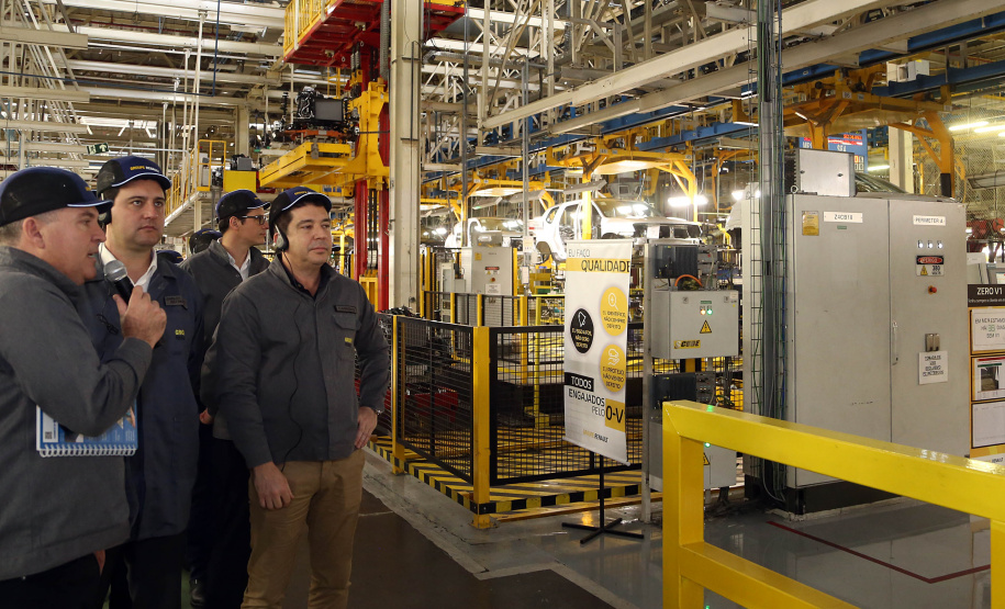 O governador Carlos Massa Ratinho Junior reforçou nesta quarta-feira (11) a determinação do Estado em apoiar iniciativas para ampliar a mobilidade sustentável no Paraná. Ele esteve no Complexo Ayrton Senna, que abriga quatro fábricas da Renault, em São José dos Pinhais, na Região Metropolitana de Curitiba.Foto Gilson Abreu/AEN