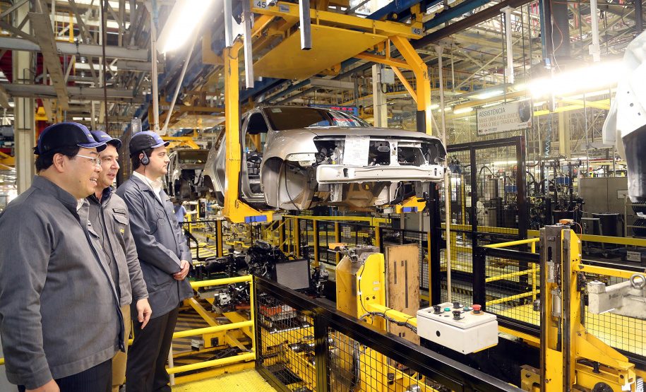 O governador Carlos Massa Ratinho Junior reforçou nesta quarta-feira (11) a determinação do Estado em apoiar iniciativas para ampliar a mobilidade sustentável no Paraná. Ele esteve no Complexo Ayrton Senna, que abriga quatro fábricas da Renault, em São José dos Pinhais, na Região Metropolitana de Curitiba.Foto Gilson Abreu/AEN