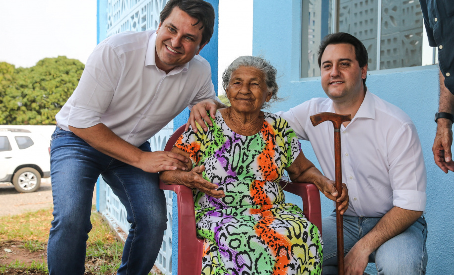 O governador Carlos Massa Ratinho Junior inaugura nesta quinta-feira (12), o Meu Campinho de Santa Cruz de Monte Castelo, no Noroeste do Paraná. Programa da Secretaria de Estado do Desenvolvimento Urbano e Obras Públicas, o Meu Campinho grama sintética, iluminação e segurança para a prática esportiva e de recreação de crianças e adolescentes, em horários em que não estão na escola. Santa Cruz do Monte Castelo, 12/09/2019 -  Foto: Geraldo Bubniak/AEN