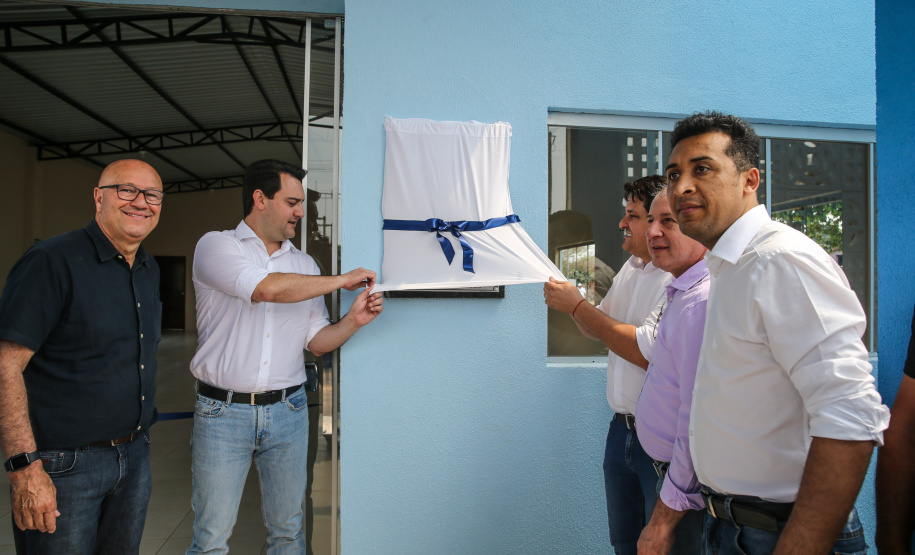 O governador Carlos Massa Ratinho Junior inaugura nesta quinta-feira (12), o Meu Campinho de Santa Cruz de Monte Castelo, no Noroeste do Paraná. Programa da Secretaria de Estado do Desenvolvimento Urbano e Obras Públicas, o Meu Campinho grama sintética, iluminação e segurança para a prática esportiva e de recreação de crianças e adolescentes, em horários em que não estão na escola. Santa Cruz do Monte Castelo, 12/09/2019 -  Foto: Geraldo Bubniak/AEN