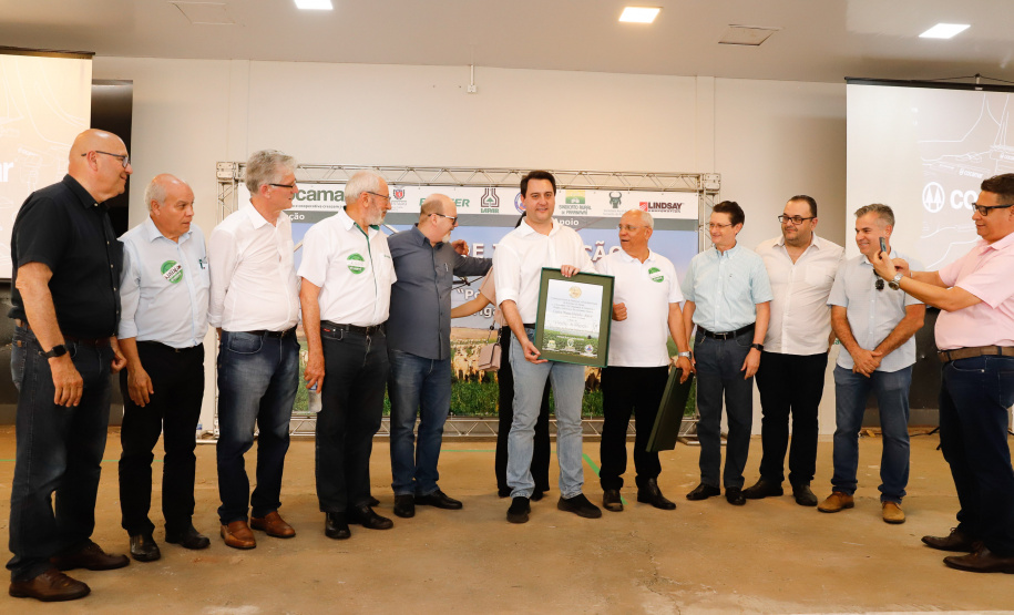 O governador Carlos Massa Ratinho Junior lançou nesta quinta-feira (12), em Paranavaí, o Programa de Irrigação, que tem como objetivo aumentar a produtividade agrícola e potencializar a produção do Paraná