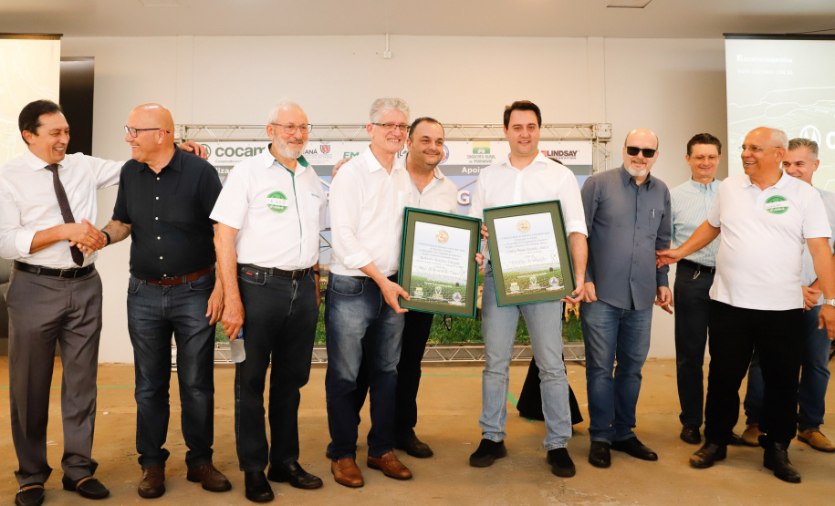 O governador Carlos Massa Ratinho Junior lançou nesta quinta-feira (12), em Paranavaí, o Programa de Irrigação, que tem como objetivo aumentar a produtividade agrícola e potencializar a produção do Paraná