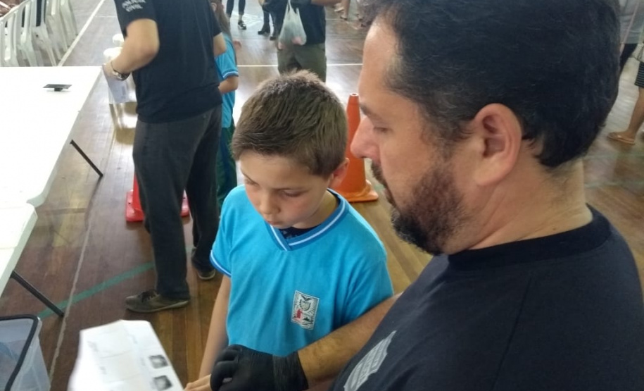 Em Almirante Tamandaré, município da Região Metropolitana de Curitiba, a 15ª edição do Paraná Cidadão na gestão do governador Carlos Massa Ratinho Júnior registrou quase 17 mil atendimentos no Ginásio de Esportes Buzatão. Foto: Divulgação/SEJUF