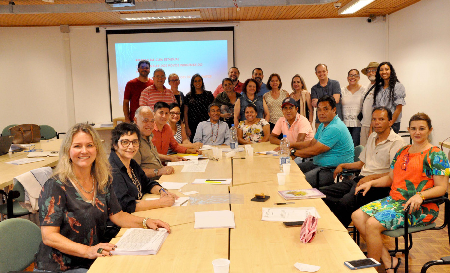 O Vestibular dos Povos Indígenas será disputado neste ano por 750 candidatos de diferentes etnias, entre elas Kaingang, Guarani, Xetá, Fulni-ô e Terena. Eles concorrerão a 52 vagas, sendo seis em cada uma das sete universidades estaduais e dez na Universidade Federal do Paraná (UFPR). O número representa um aumento de mais de 1000% na procura por cursos de graduação desde que foi criado, há 17 anos. Foto: Divulgação/SETI