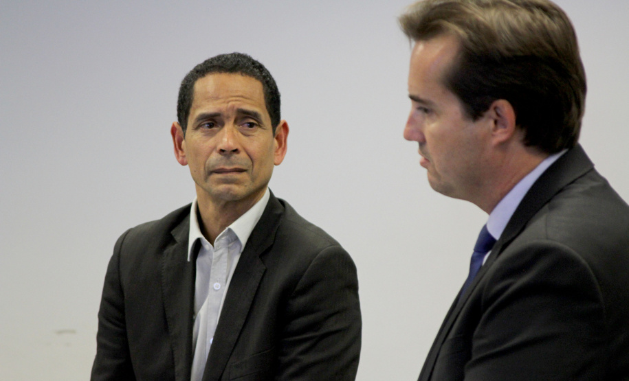 O Secretário da Segurança Pública do Paraná, Romulo Marinho Soares, abriu, nesta terça-feira (17) o Encontro Nacional do Colegiado de Presidentes dos Conselhos Estaduais de Políticas Públicas sobre Drogas, que pela primeira vez é realizado no Estado. O evento acontece no prédio da Secretaria da Segurança Pública e reúne representantes dos Conselhos de 15 estados. Foto: Divulgação/SESP