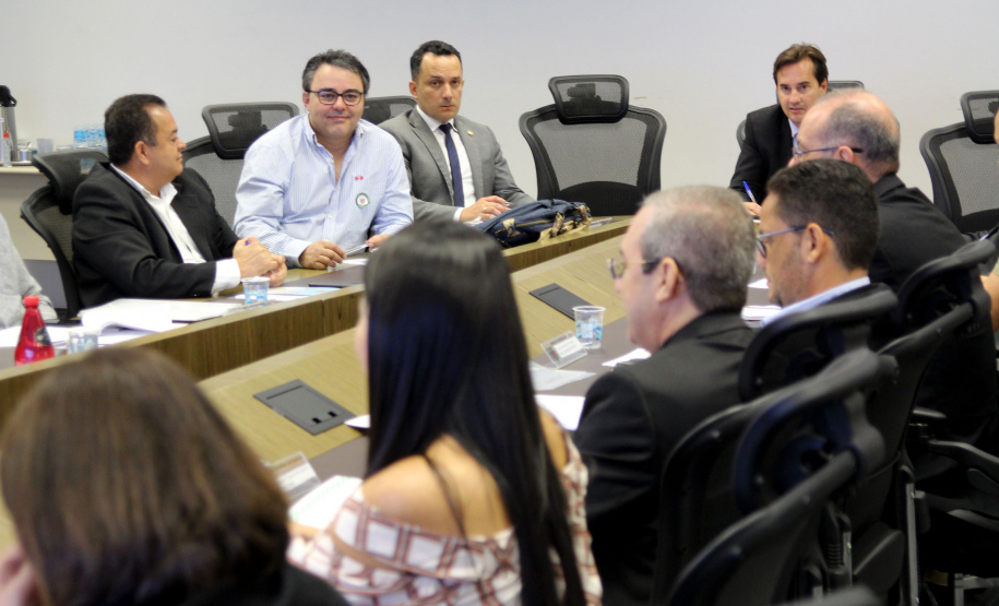 O Secretário da Segurança Pública do Paraná, Romulo Marinho Soares, abriu, nesta terça-feira (17) o Encontro Nacional do Colegiado de Presidentes dos Conselhos Estaduais de Políticas Públicas sobre Drogas, que pela primeira vez é realizado no Estado. O evento acontece no prédio da Secretaria da Segurança Pública e reúne representantes dos Conselhos de 15 estados. Foto: Divulgação/SESP