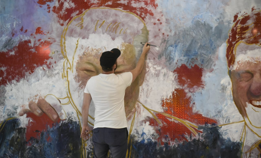 Mesa-redonda debate arte contemporânea com curadores da 14ª Bienal de Curitiba. Foto: Kraw Penas/AEN