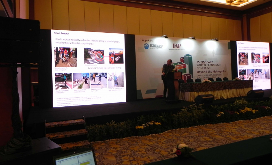 Um dos trabalhos do Governo do Paraná foi mostrado no 55º Congresso Mundial de Planejamento Urbano, em Jacarta, na Indonésia, que reuniu mais de 2 mil profissionais de todas as partes do mundo