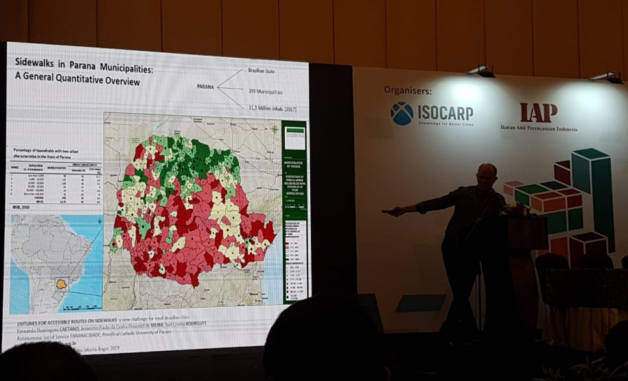 Um dos trabalhos do Governo do Paraná foi mostrado no 55º Congresso Mundial de Planejamento Urbano, em Jacarta, na Indonésia, que reuniu mais de 2 mil profissionais de todas as partes do mundo