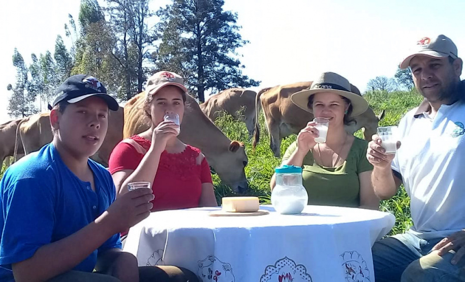 Produtores de queijo do Paraná participam de concurso nacional . Foto: Divulgação/Emater