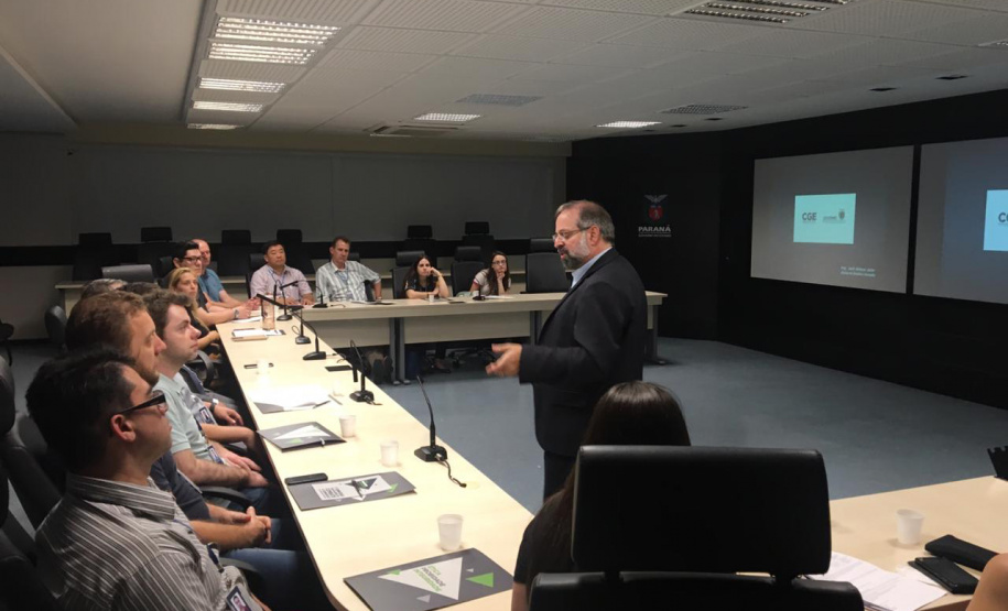 O trabalho da Controladoria-Geral do Estado (CGE), responsável por zelar pelo serviço público íntegro e ético, terá mais servidores em suas coordenadorias. Nesta semana, dez já começaram a capacitação para desempenhar atividades de investigação administrativa, auditoria, acompanhamento de denúncias e de reclamações e implantação do programa de compliance, entre outras atividades de combate à corrupção. Foto: Divulgação/CGE