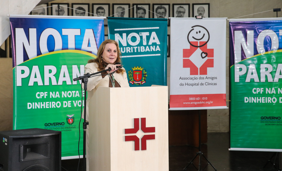 O Governo do Estado entrega os três principais prêmios do sorteio de Setembro do programa Nota Paraná, de R$ 20 mil, R$ 30 mil e R$ 50 mil. A solenidade de premiação acontece no Hospital das Clínicas, em Curitiba nesta quinta-feira (19). Na foto a superintendente do CHC, Claudete Reggiani. Curitiba, 19/09/2019 - Foto: Geraldo Bubniak/AEN