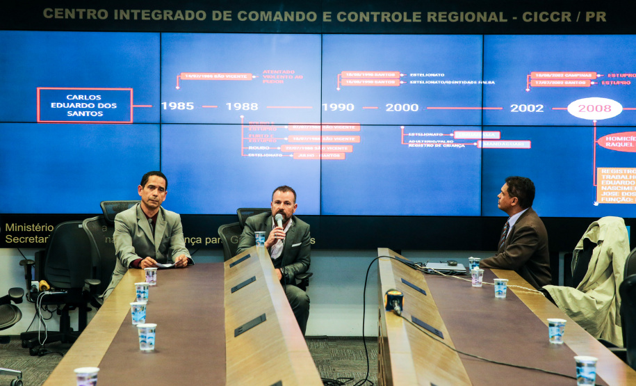 Coletiva de imprensa do secretário da Segurança Pública, coronel Rômulo Marinho Soares, acompanhado do Delegado Geral Adjunto Riad Braga Farhat  e do delegado Marcos Fernando da Silva Fontes, sobre a integração da base de dados entre Paraná, São Paulo e Brasília que permitiu a identificação de uma pessoa suspeita da morte da menina Raquel Genofre,  nesta quinta-feira (19). Curitiba, 19/04/2019 - Foto: Geraldo Bubniak/AEN