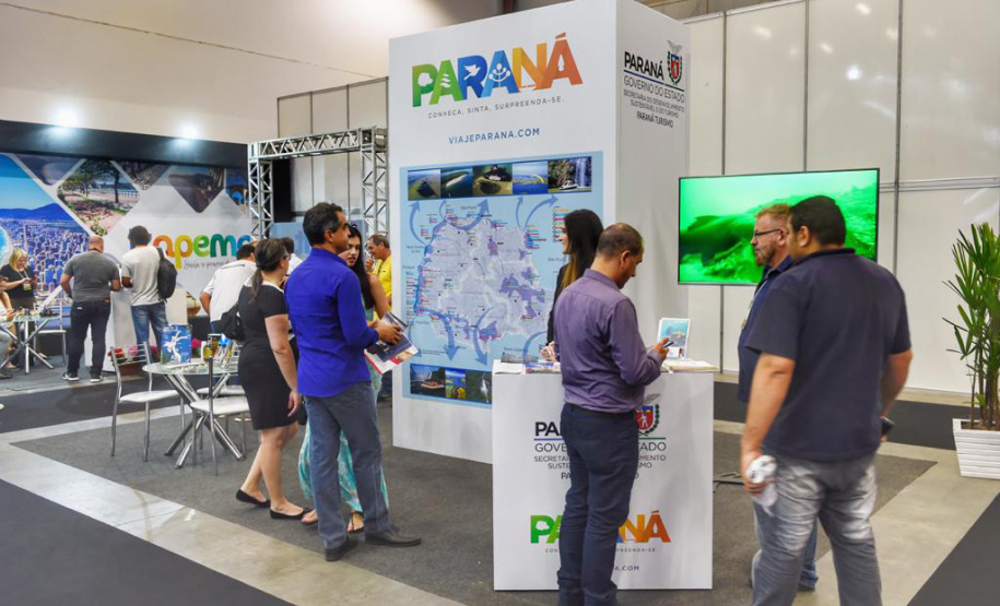 A Paraná Turismo, vinculada à Secretaria de Estado do Desenvolvimento Sustentável e do Turismo, está participando do evento Boat Show, em São Paulo, com um estande para divulgação do turismo náutico do Paraná. O evento começou quinta-feira (19) e segue até terça-feira (24). Participam as principais empresas do mercado náutico. Foto: Denis Ferreira Netto/SEDEST