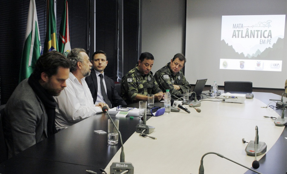 Durante a Operação Mata Atlântica em Pé, o Batalhão de Polícia Militar Ambiental Força-Verde (BPAmb-FV) apreendeu mais de 14 toneladas de carvão e 104 m³ de madeira, além de lavrar 85 autos de infração ambiental e prender uma pessoa em flagrante, entre os dias 16 e 20 de setembro