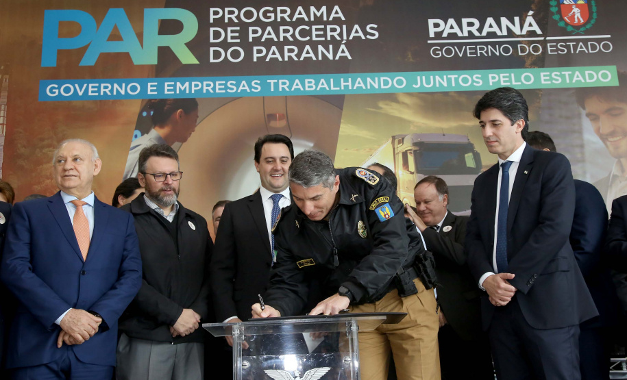 O Governo do Paraná apresentou nesta segunda-feira (23), em evento com o governador Carlos Massa Ratinho Junior, no Palácio Iguaçu, a carteira de projetos de parcerias público-privadas (PPP). Serão apresentados projetos previstos, com estimativas de prazos, investimentos e um quadro com a evolução do planejamento de cada um. Curitiba,23/09/2019 Foto:Jaelson Lucas / AEN