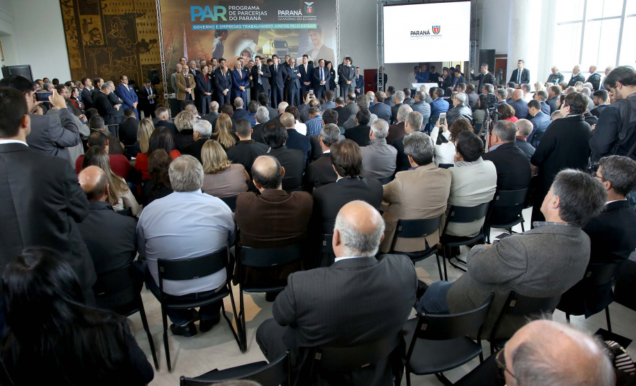 O Governo do Paraná apresentou nesta segunda-feira (23), em evento com o governador Carlos Massa Ratinho Junior, no Palácio Iguaçu, a carteira de projetos de parcerias público-privadas (PPP). Serão apresentados projetos previstos, com estimativas de prazos, investimentos e um quadro com a evolução do planejamento de cada um. Curitiba,23/09/2019 Foto:Jaelson Lucas / AEN