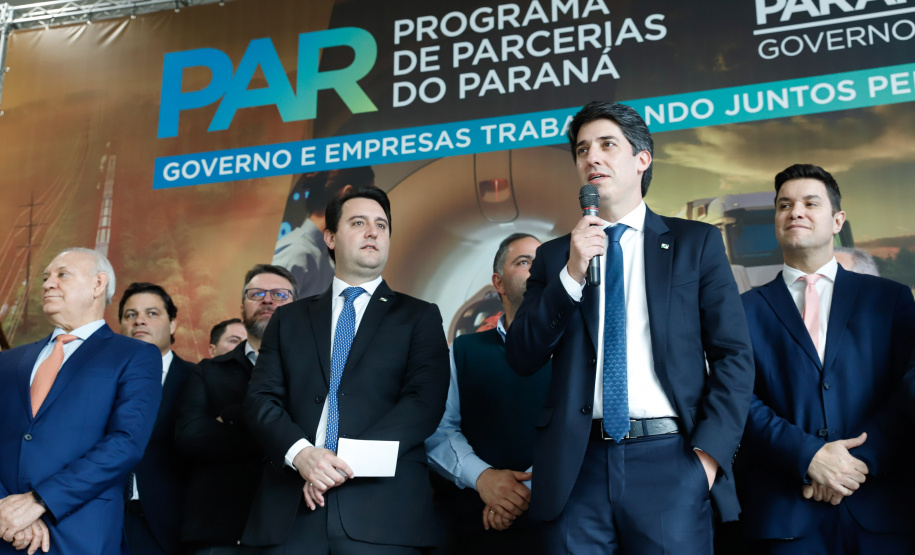 O Governo do Paraná iniciou nesta segunda-feira (23) o processo de Parcerias Público-Privadas (PPPs) com a formalização de três projetos