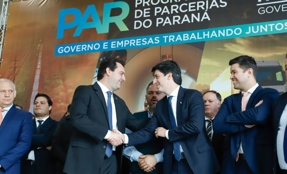 O Governo do Paraná iniciou nesta segunda-feira (23) o processo de Parcerias Público-Privadas (PPPs) com a formalização de três projetos