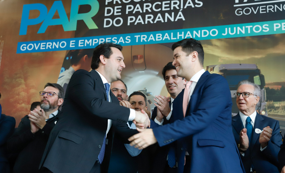 O Governo do Paraná iniciou nesta segunda-feira (23) o processo de Parcerias Público-Privadas (PPPs) com a formalização de três projetos