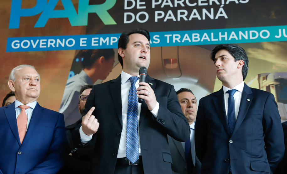 O Governo do Paraná iniciou nesta segunda-feira (23) o processo de Parcerias Público-Privadas (PPPs) com a formalização de três projetos