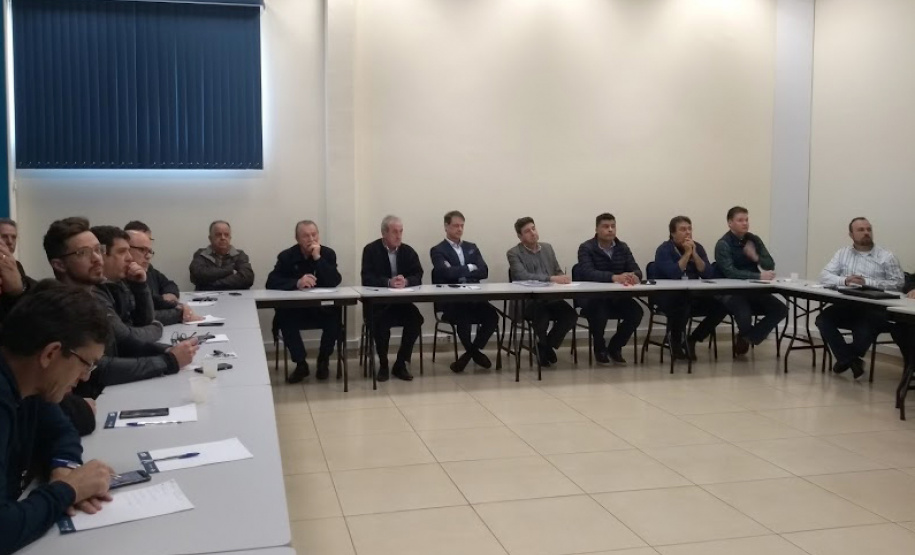 O diretor-presidente da Sanepar, Claudio Stabile, apresentou nesta segunda-feira (23) ao Conselho de Desenvolvimento Econômico de Ponta Grossa a nova proposta de contrato de programa da companhia para o município. A apresentação ocorreu em reunião ordinária do conselho.Foto: Divulgação/Sanepar