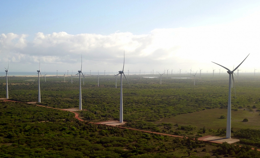DCIM\100MEDIA\A Copel colocou em operação as três últimas unidades geradoras do Complexo Eólico Cutia, localizado nos municípios de São Bento do Norte e Pedra Grande, no litoral do Rio Grande do Norte. O empreendimento está 100% operacional e conta com sete parques eólicos que têm, em conjunto, 86 aerogeradores com potência total de 180,6 Megawatts (MW). Foto: Divulgação/CopelDJI_0027.JPG