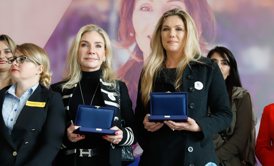 O governador Carlos Massa Ratinho Junior apresentou nesta terça-feira (24) o programa Banco da Mulher Paranaense, iniciativa do Governo do Estado para incentivar o empreendedorismo feminino em todos os setores econômicos, visando gerar mais emprego e renda no Estado.