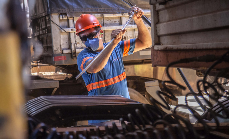 Até o final deste ano, o Porto de Paranaguá deve receber para descarga mais de 6,12 milhões de toneladas de granéis para exportação. O volume esperado para o último trimestre de 2019 é 14% maior que o total movimentado pelo setor no mesmo período do ano passado. Nos três últimos meses de 2018 foram exportadas cerca de 5,26 milhões de toneladas de soja, milho, farelo e açúcar. Foto: Claudio Neves/Portos do Paraná