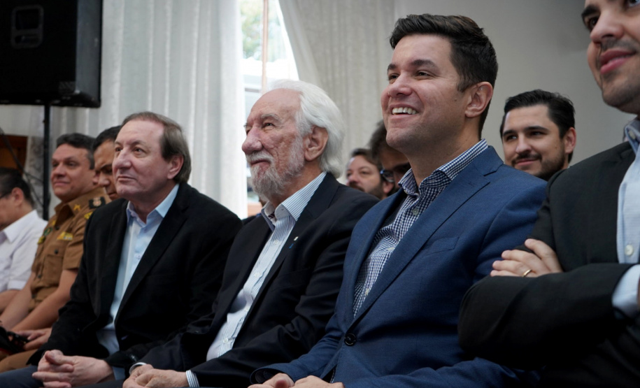 O Governo do Paraná deu início nesta quarta-feira (25) ao processo de implantação do Colégio da Polícia Militar de Pato Branco, que vai ocupar a estrutura do atual Colégio Estadual La Salle