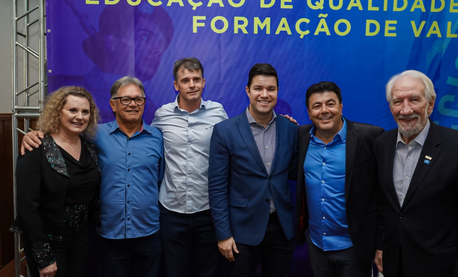 O Governo do Paraná deu início nesta quarta-feira (25) ao processo de implantação do Colégio da Polícia Militar de Pato Branco, que vai ocupar a estrutura do atual Colégio Estadual La Salle