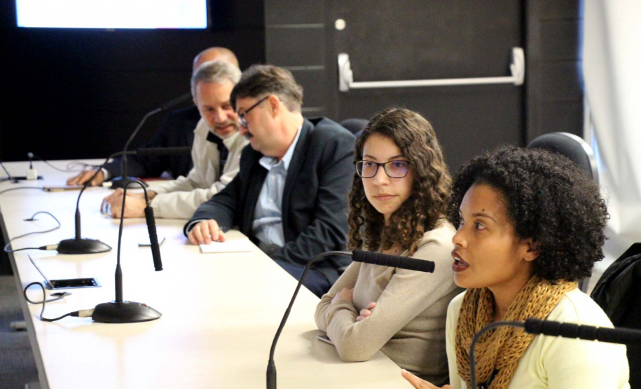 A Secretaria de Estado da Justiça, Família e Trabalho e a Organização Internacional para as Migrações (OIM), da Organização das Nações Unidas (ONU), promoveram nesta quinta-feira (26) uma oficina de formação para assistência ao migrante. Participaram gestores estaduais e federais que atendem migrantes em todo o Paraná. Foto:Divulgação/SEJUF