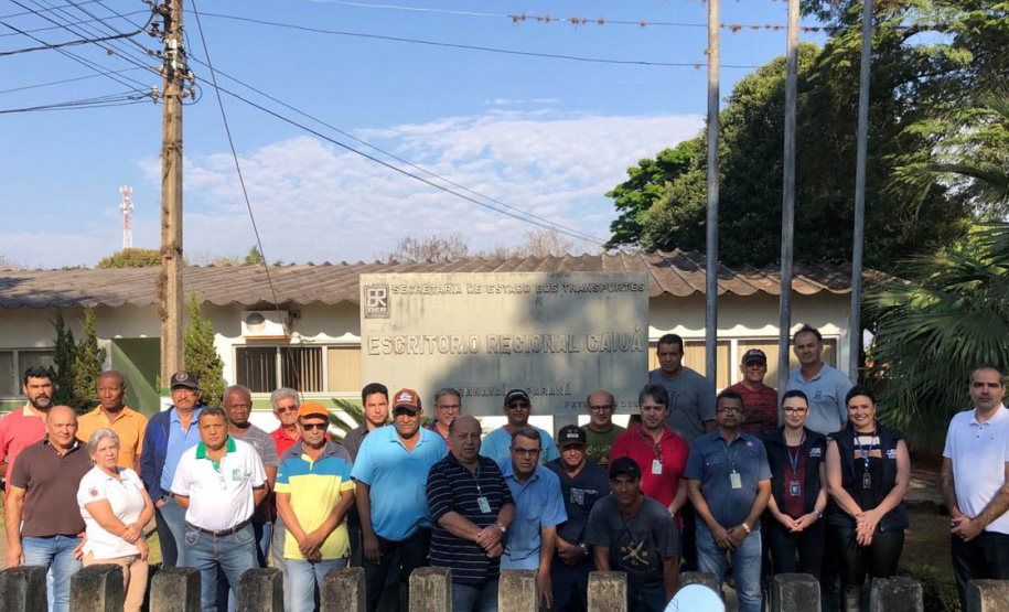 Servidores prestes a se aposentar no Departamento de Estradas de Rodagem (DER) tiveram a oportunidade nunca antes dada pela administração estadual. Eles e todos que trabalham nas unidades do Paraná participaram da primeira fase da implantação do Programa de Integração e Compliance, desenvolvido pela Controladoria-Geral do Estado, que consiste em entrevistas para mapeamento de riscos ao serviço público. Foto: Divulgação/CGE