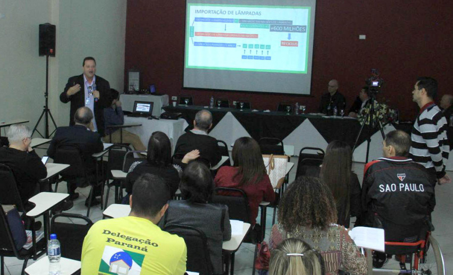 Aconteceu nesta sexta-feira (27) a 43ª Reunião Ordinária do Conselho Estadual das Cidades (Concidades). Uma das questões principais foi a intensificação das atividades a partir da sua restruturação e de programas de qualificação dos seus integrantes. Foto: Divulgação/SEDU