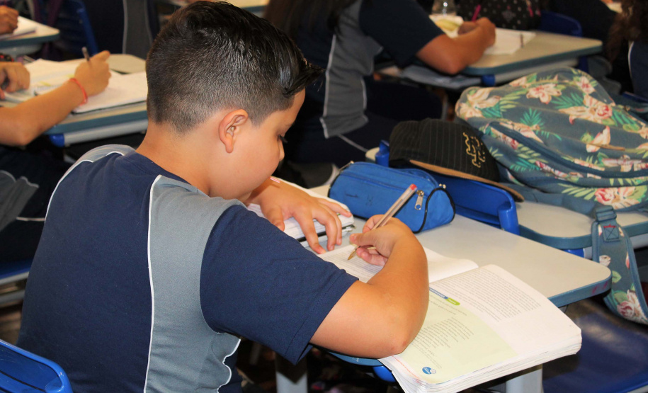 Garantir a presença do aluno em sala é uma das principais frentes da atual gestão da Secretaria de Estado da Educação e do Esporte. Desde que o Programa Presente na Escola foi lançado, em maio, as instituições de ensino do Paraná vestiram a camisa do combate ao abandono escolar. Foto: Divulgação/SEED