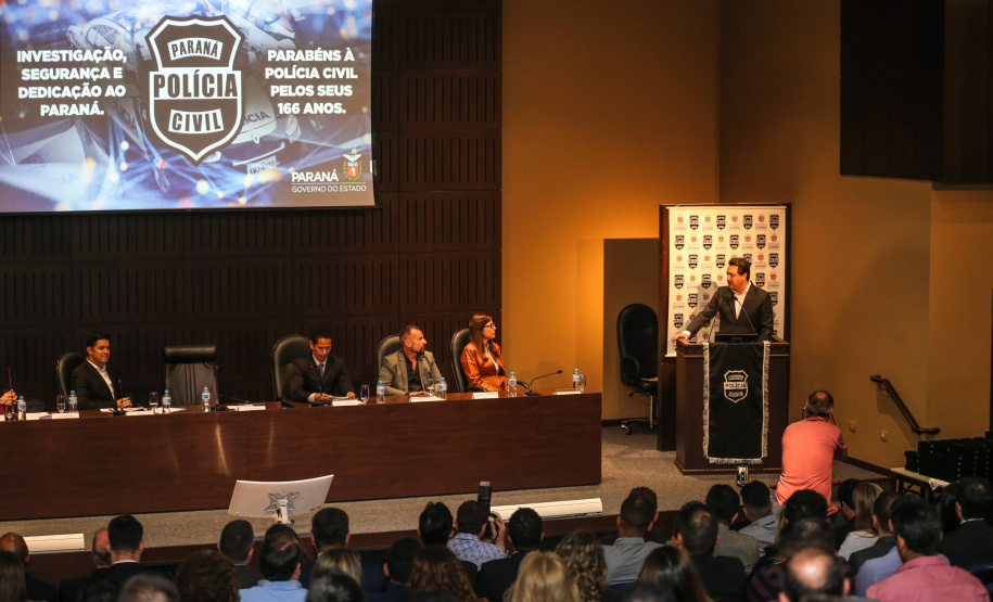 O governador Carlos Massa Ratinho Junior participa nesta segunda-feira (30), da comemoração do aniversário de 166 anos da Polícia Civil no Paraná na sede da OAB Paraná, em Curitiba .   30/09/2019 - Foto: Geraldo Bubniak/AEN